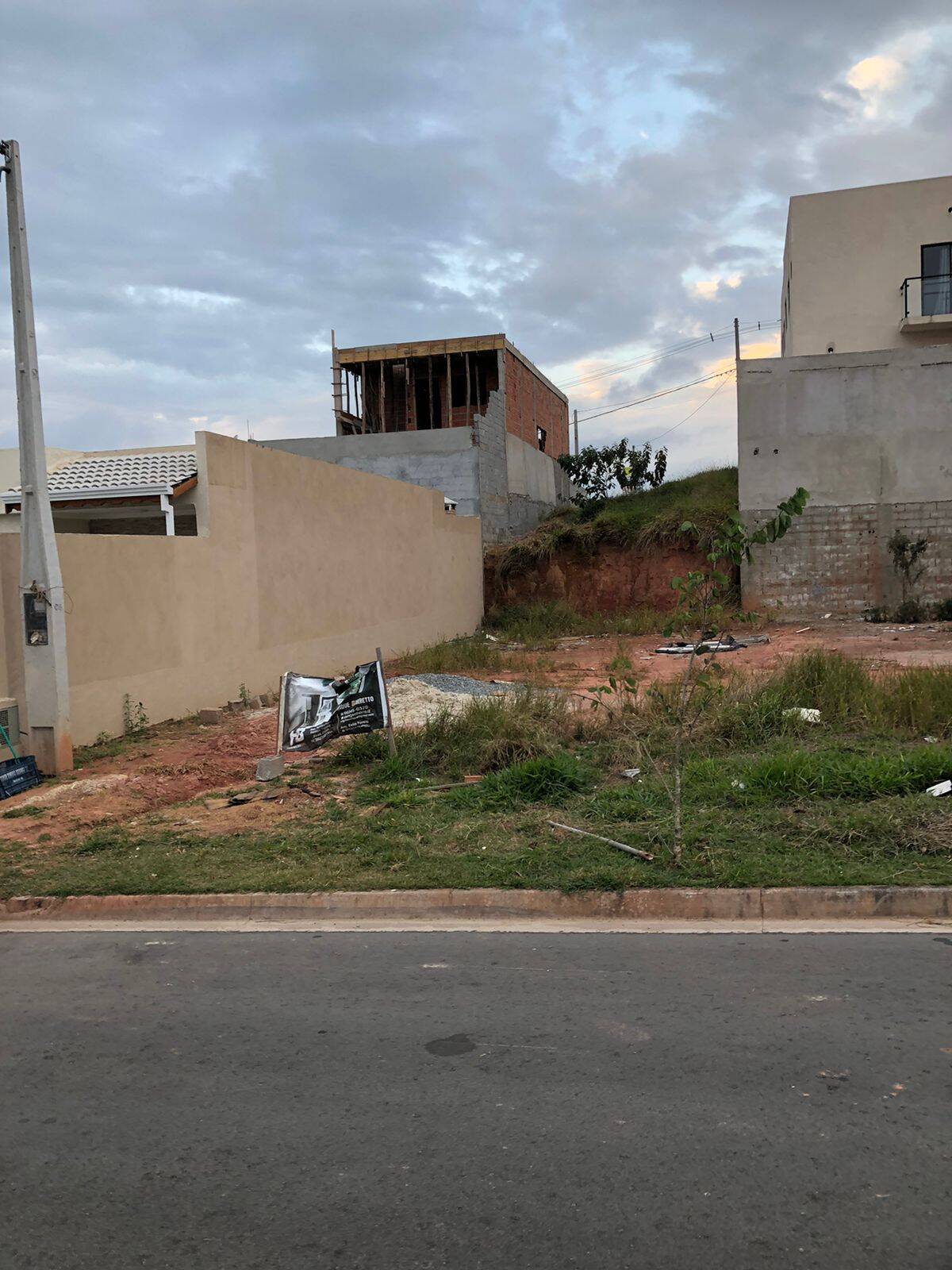 Terreno, 140 m² - Foto 2