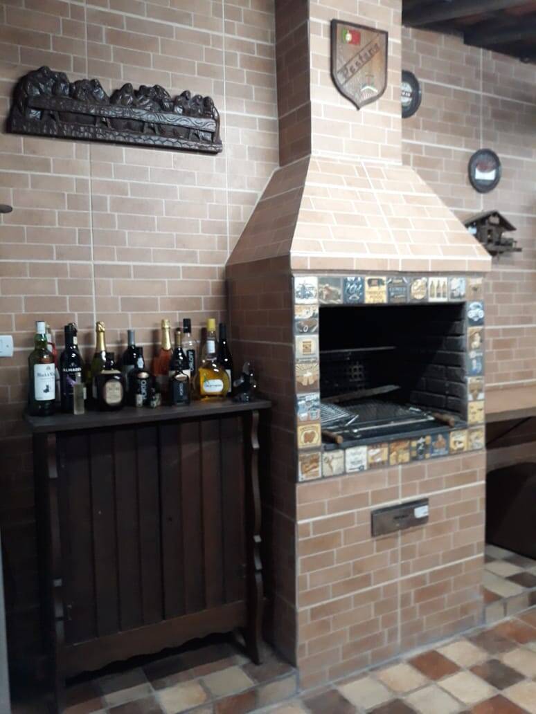 Chácara à venda com 6 quartos, 335m² - Foto 4