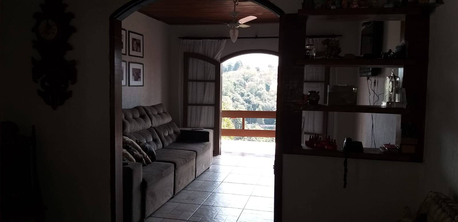 Chácara à venda com 6 quartos, 335m² - Foto 8