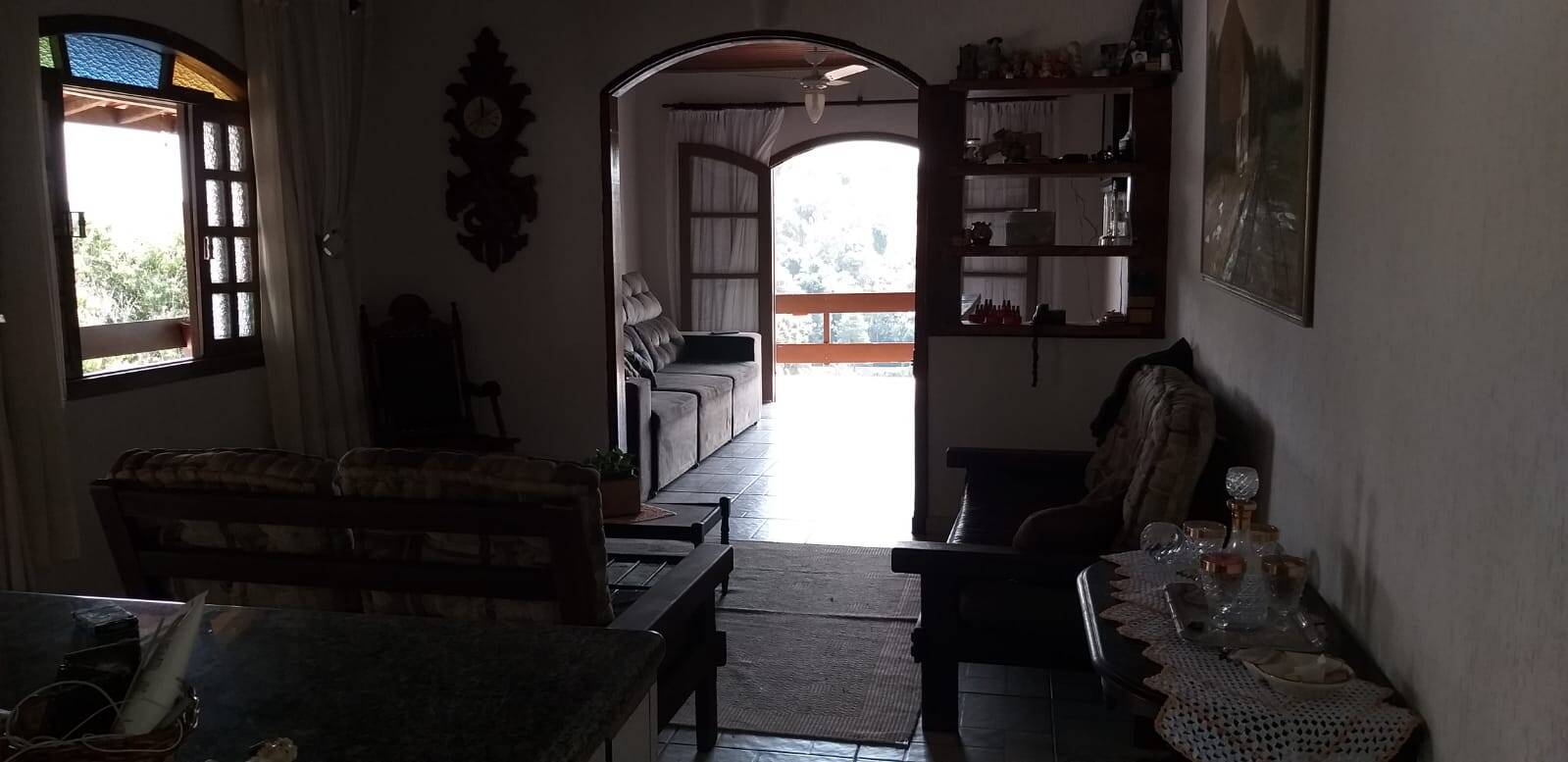 Chácara à venda com 6 quartos, 335m² - Foto 10