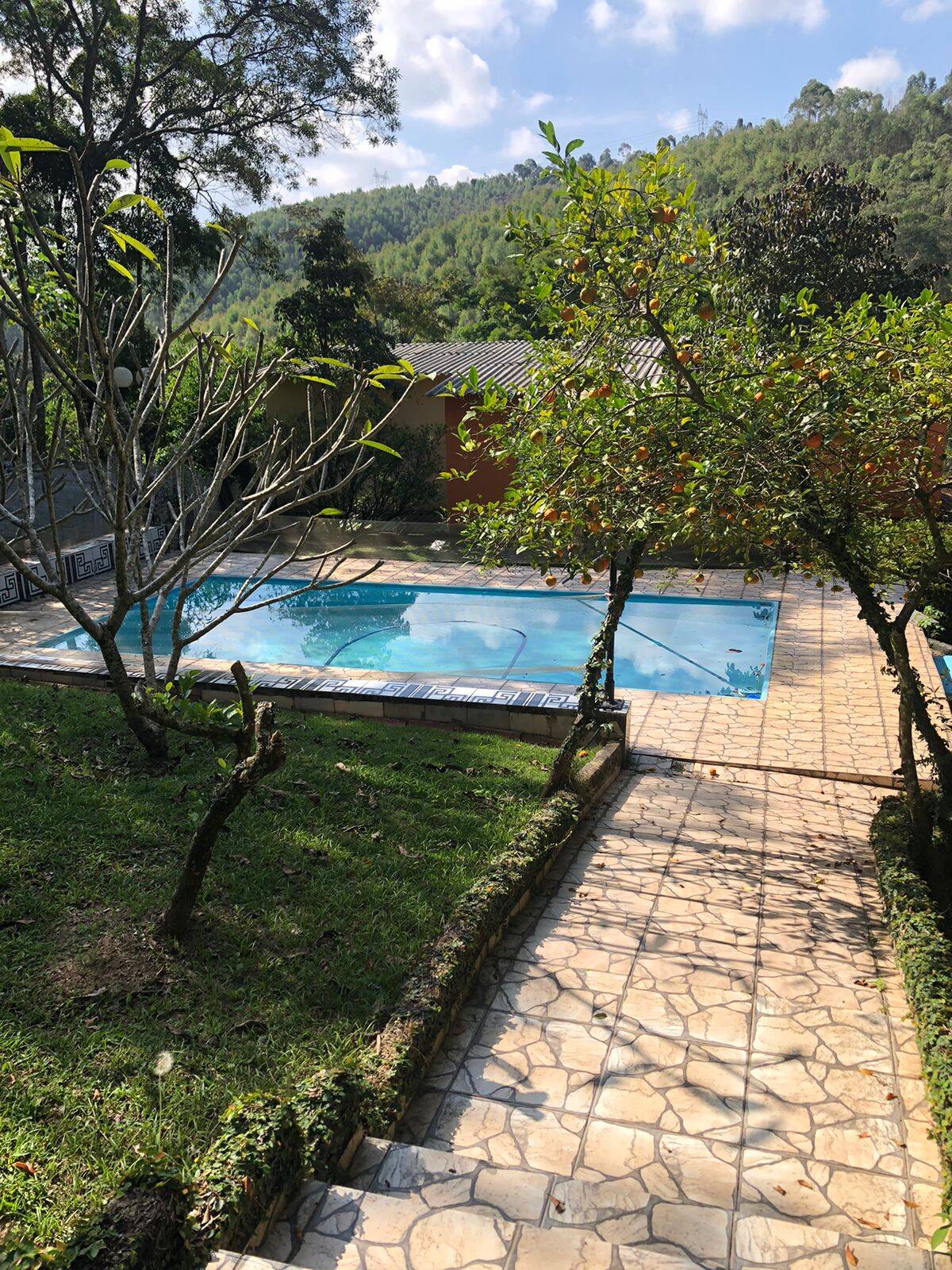 Chácara à venda com 5 quartos, 600m² - Foto 27