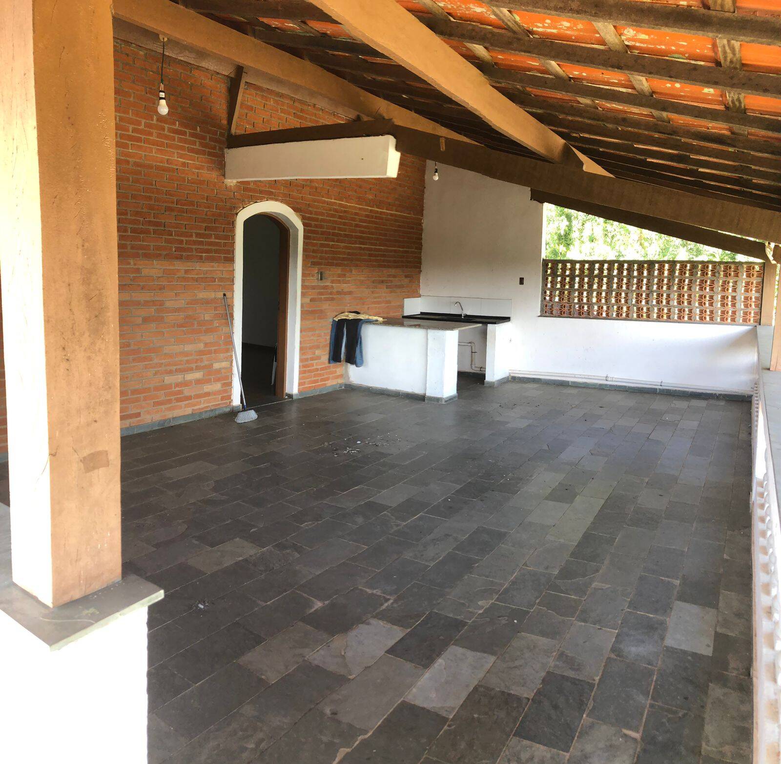 Chácara à venda com 4 quartos, 400m² - Foto 4