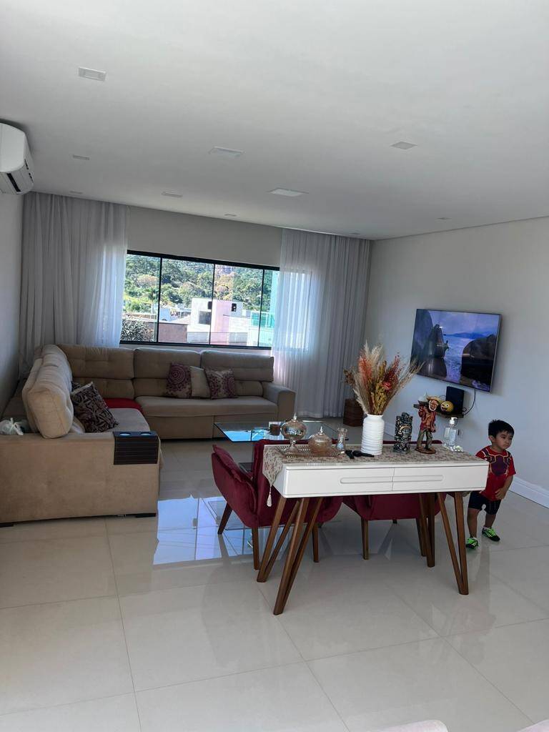 Casa, 3 quartos, 220 m² - Foto 19
