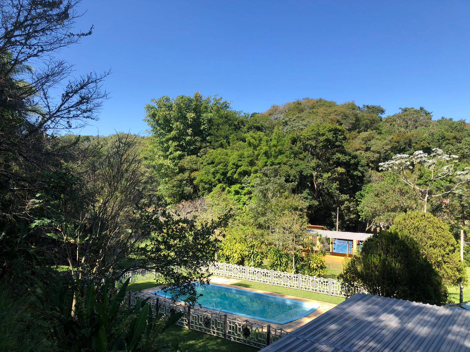 Chácara à venda com 6 quartos, 403m² - Foto 2