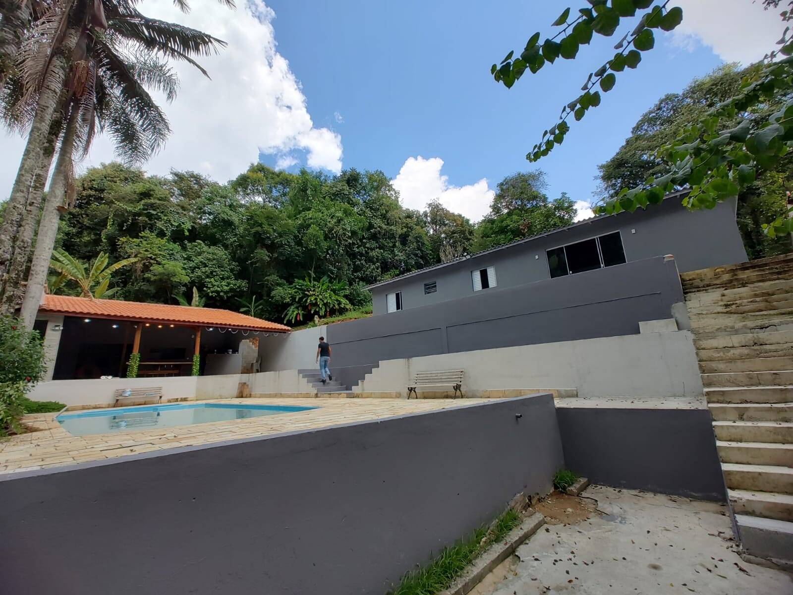 Chácara à venda com 3 quartos, 1100m² - Foto 3