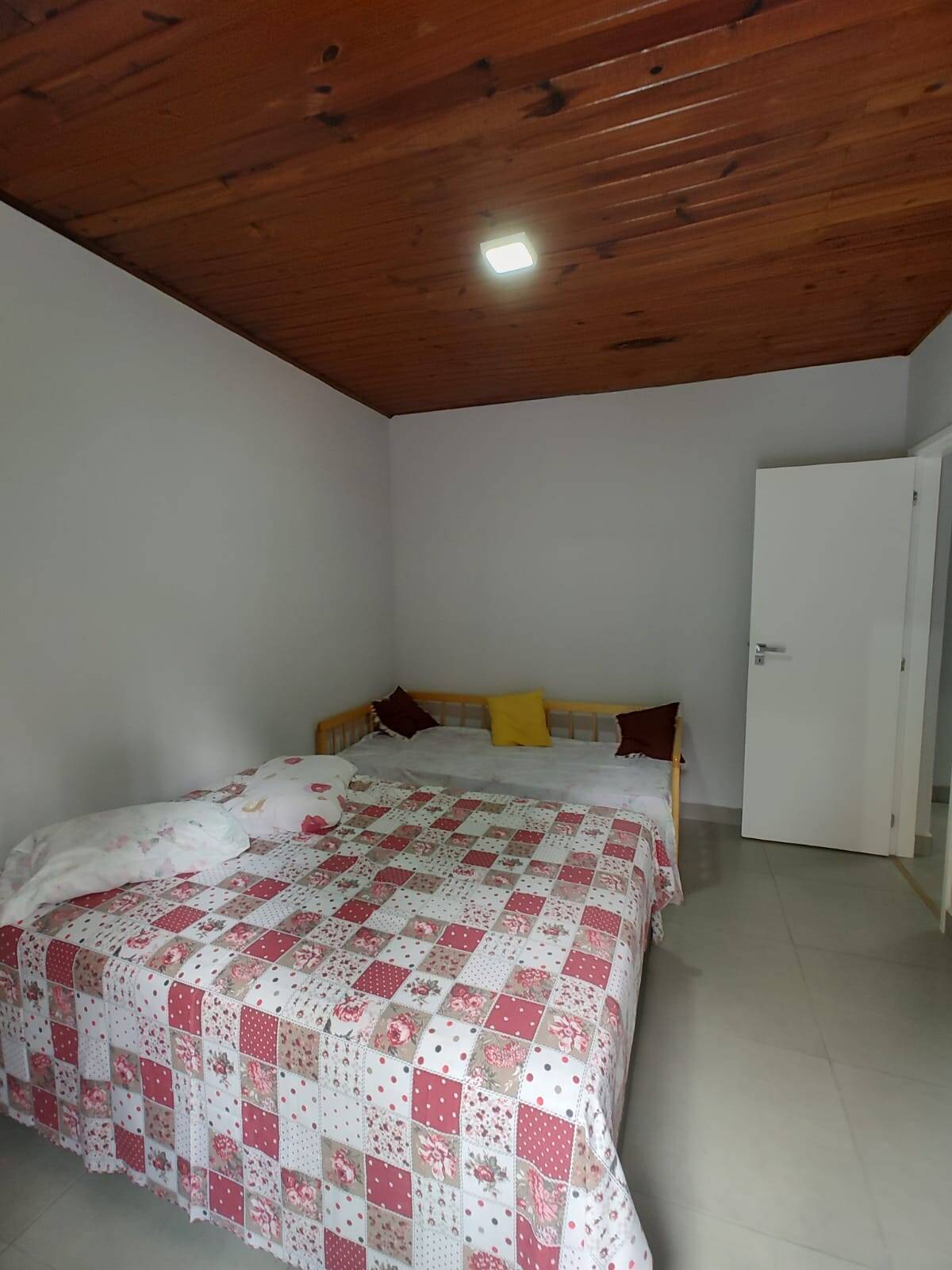 Chácara à venda com 3 quartos, 1100m² - Foto 14