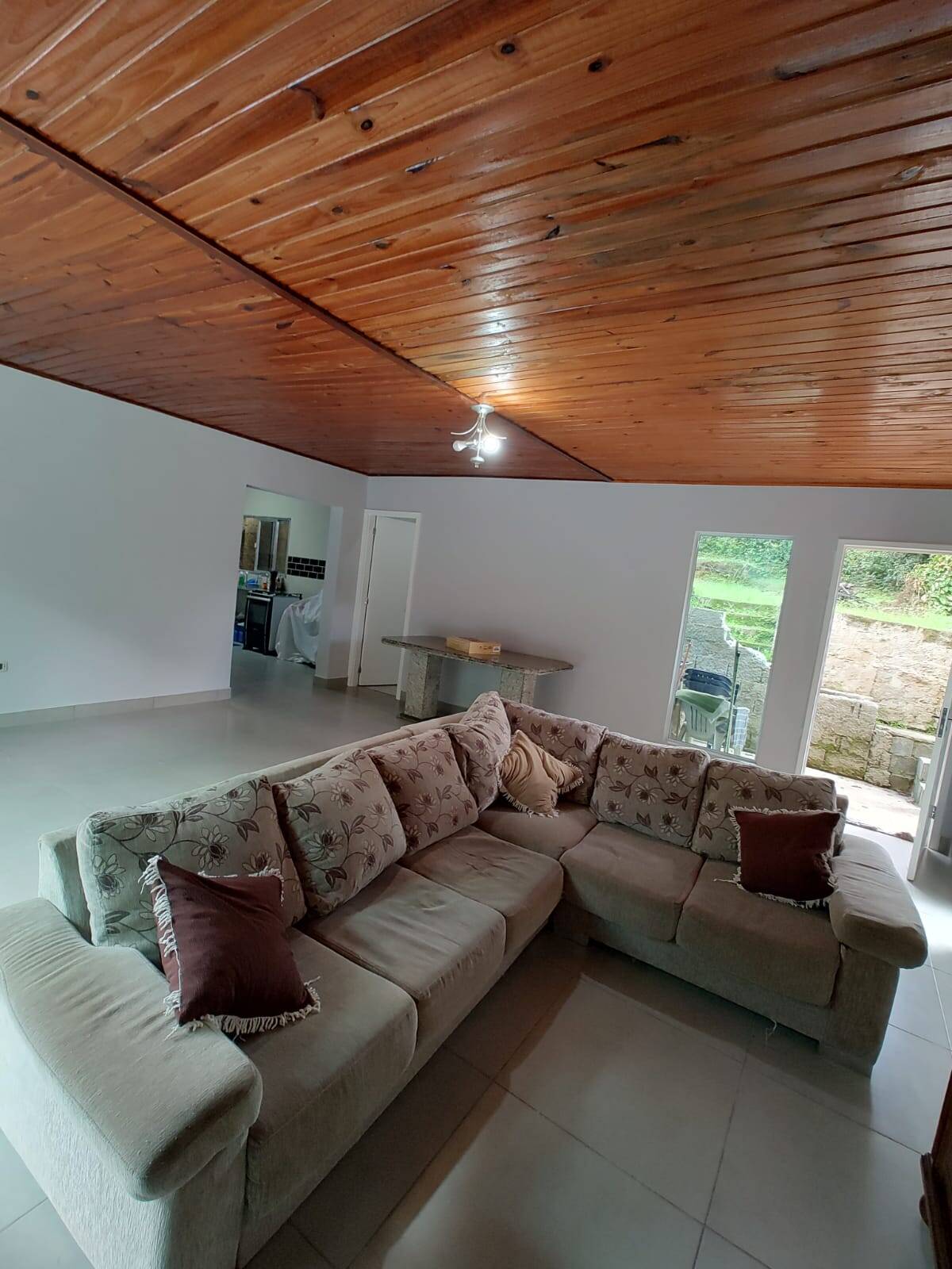 Chácara à venda com 3 quartos, 1100m² - Foto 24