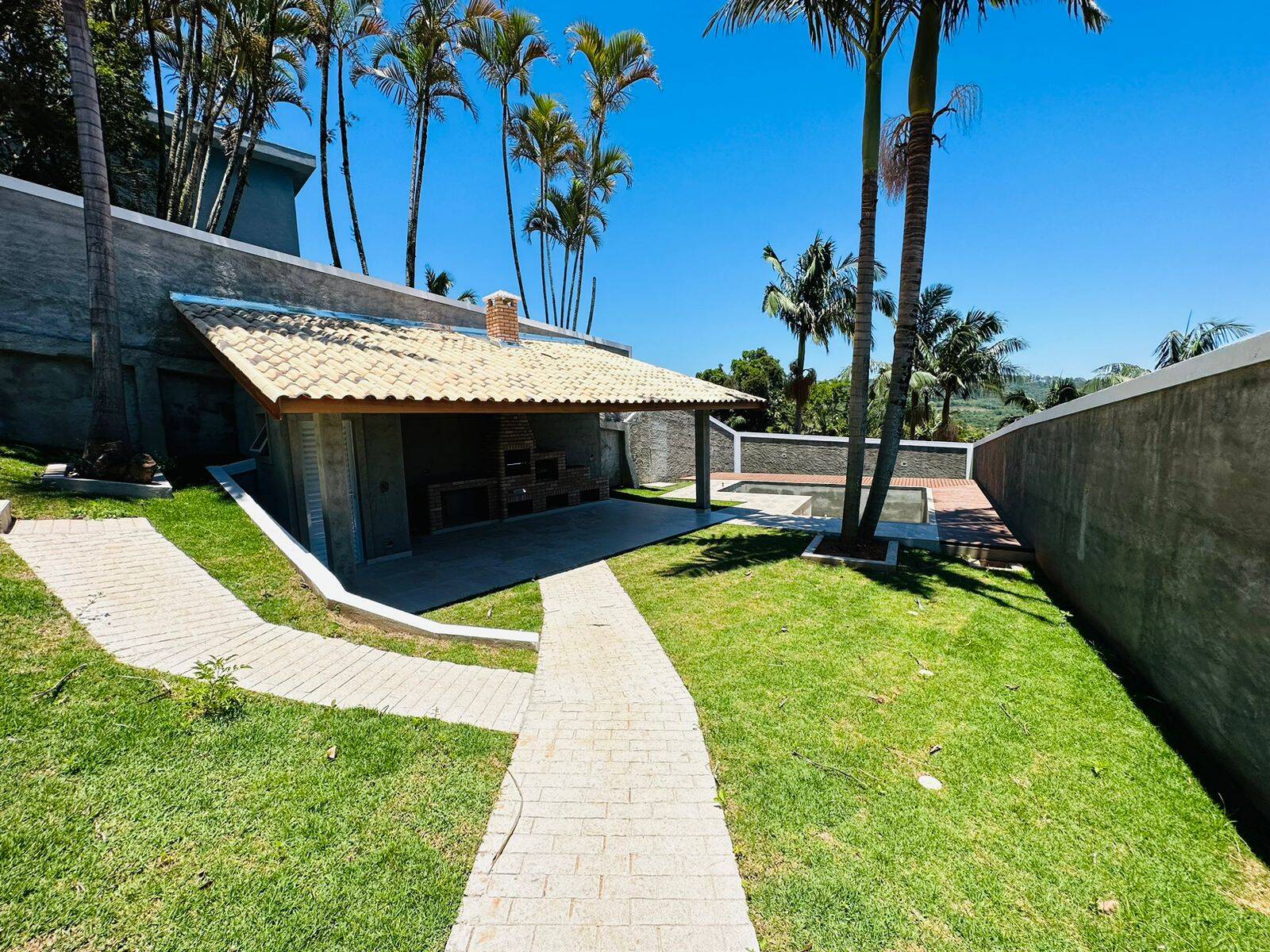 Chácara à venda com 3 quartos, 133m² - Foto 11
