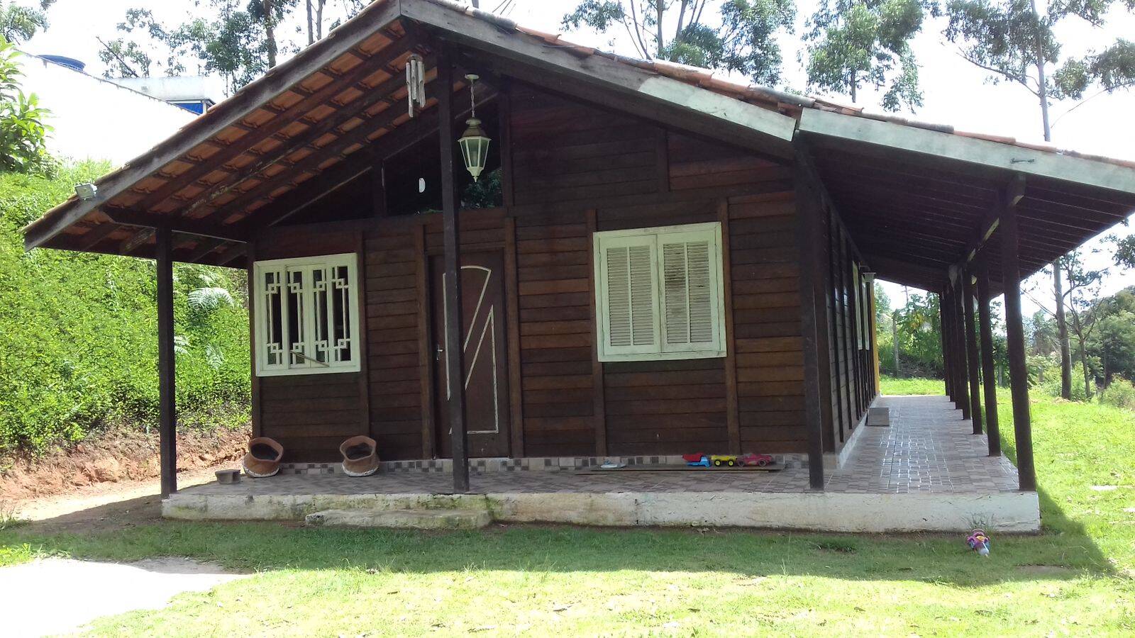 Chácara à venda com 2 quartos, 1200m² - Foto 1