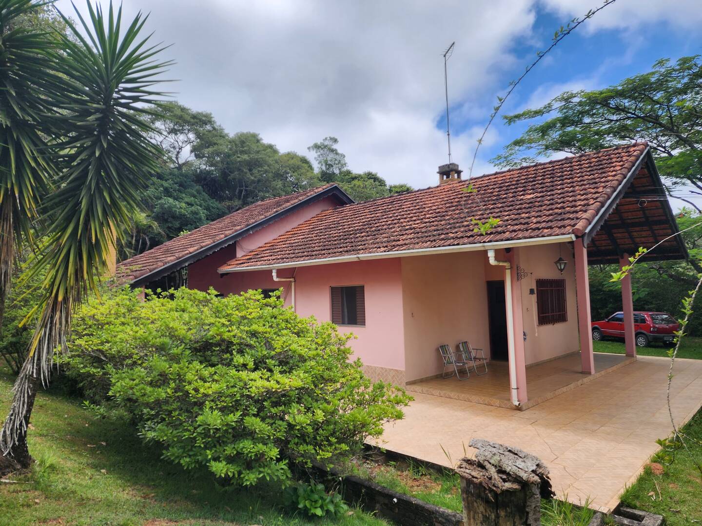 Chácara à venda com 3 quartos, 49m² - Foto 1