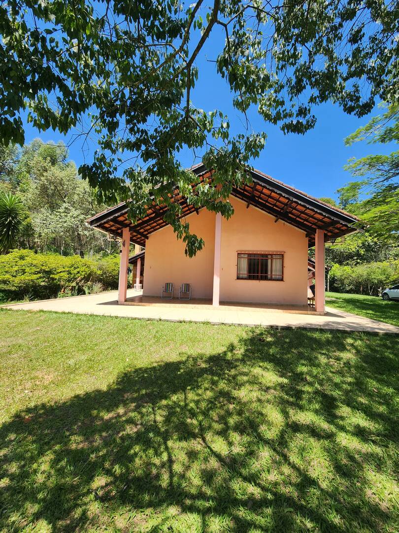 Chácara à venda com 3 quartos, 49m² - Foto 4