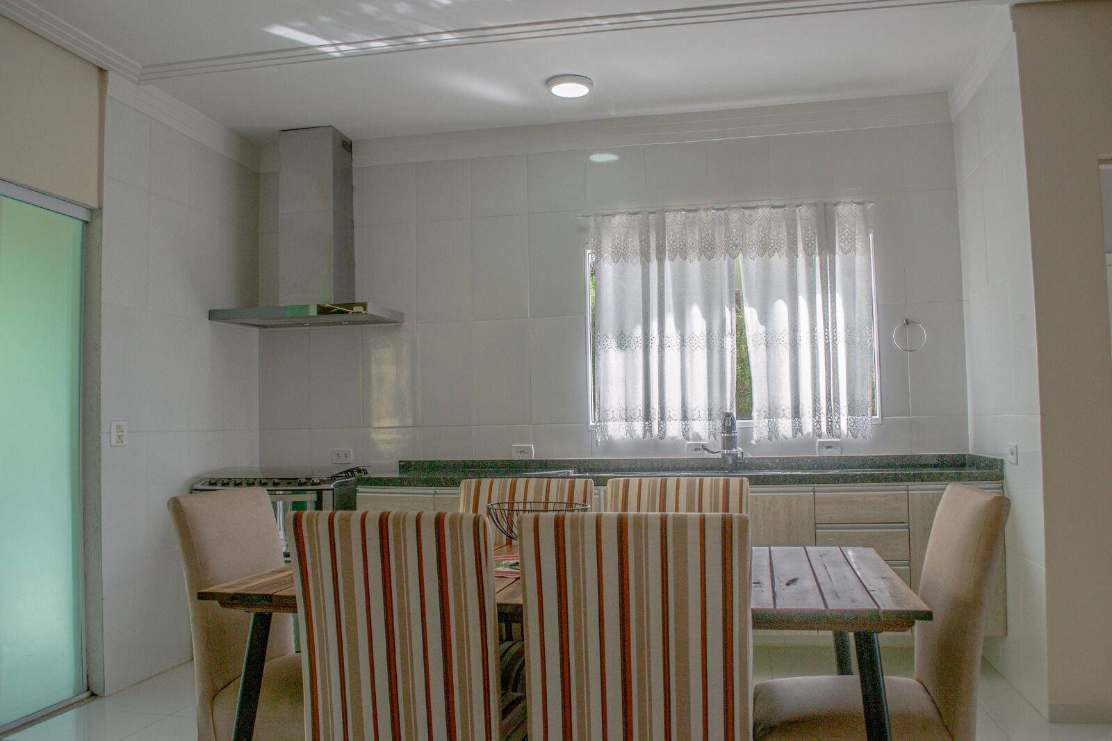 Chácara à venda com 3 quartos, 187m² - Foto 6