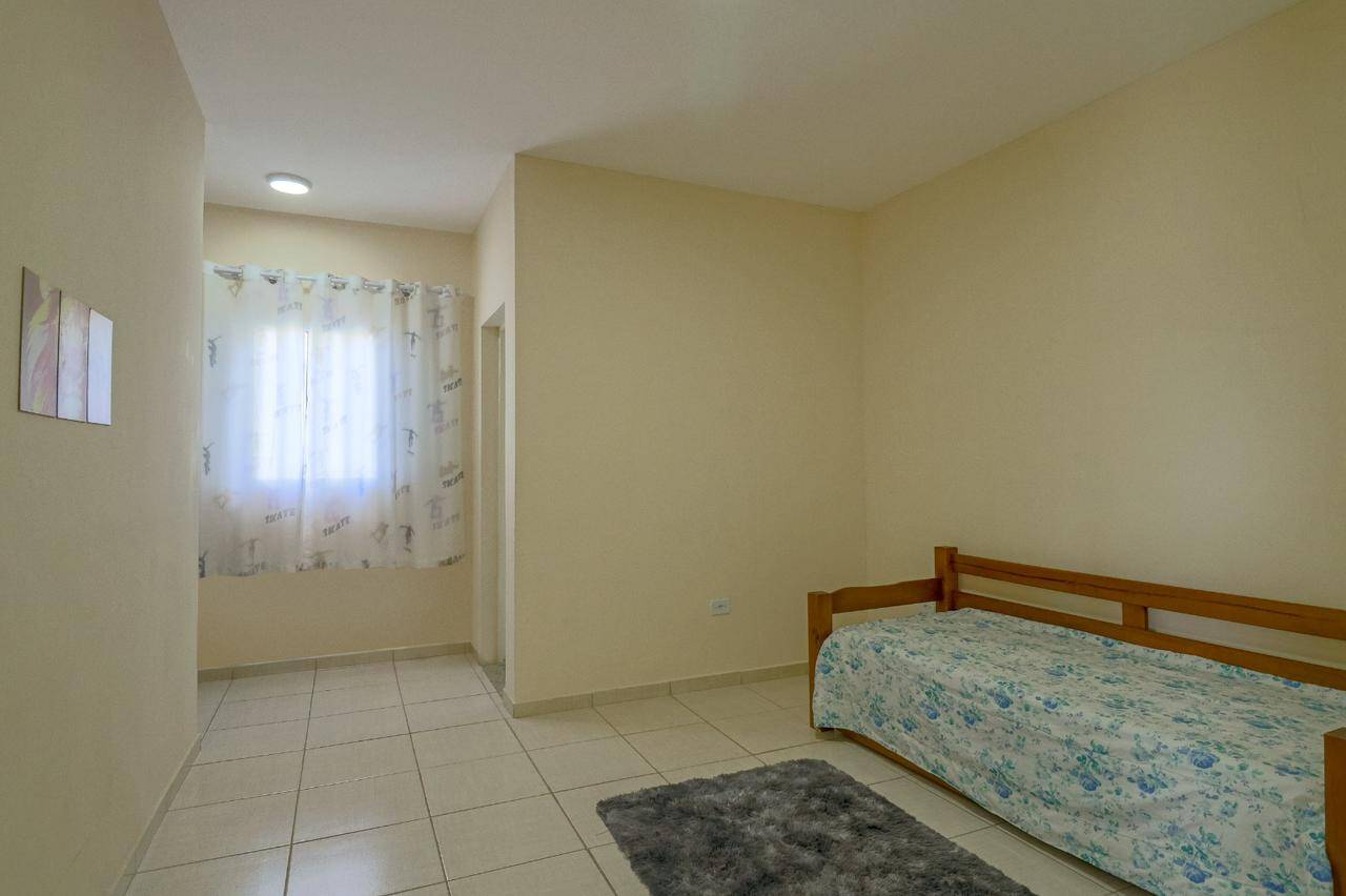 Chácara à venda com 3 quartos, 187m² - Foto 12
