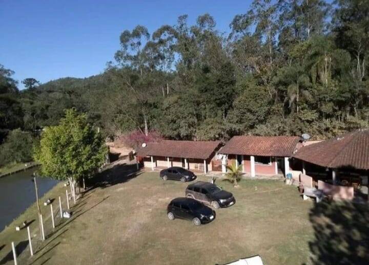 Sítio à venda com 1 quarto, 260m² - Foto 2