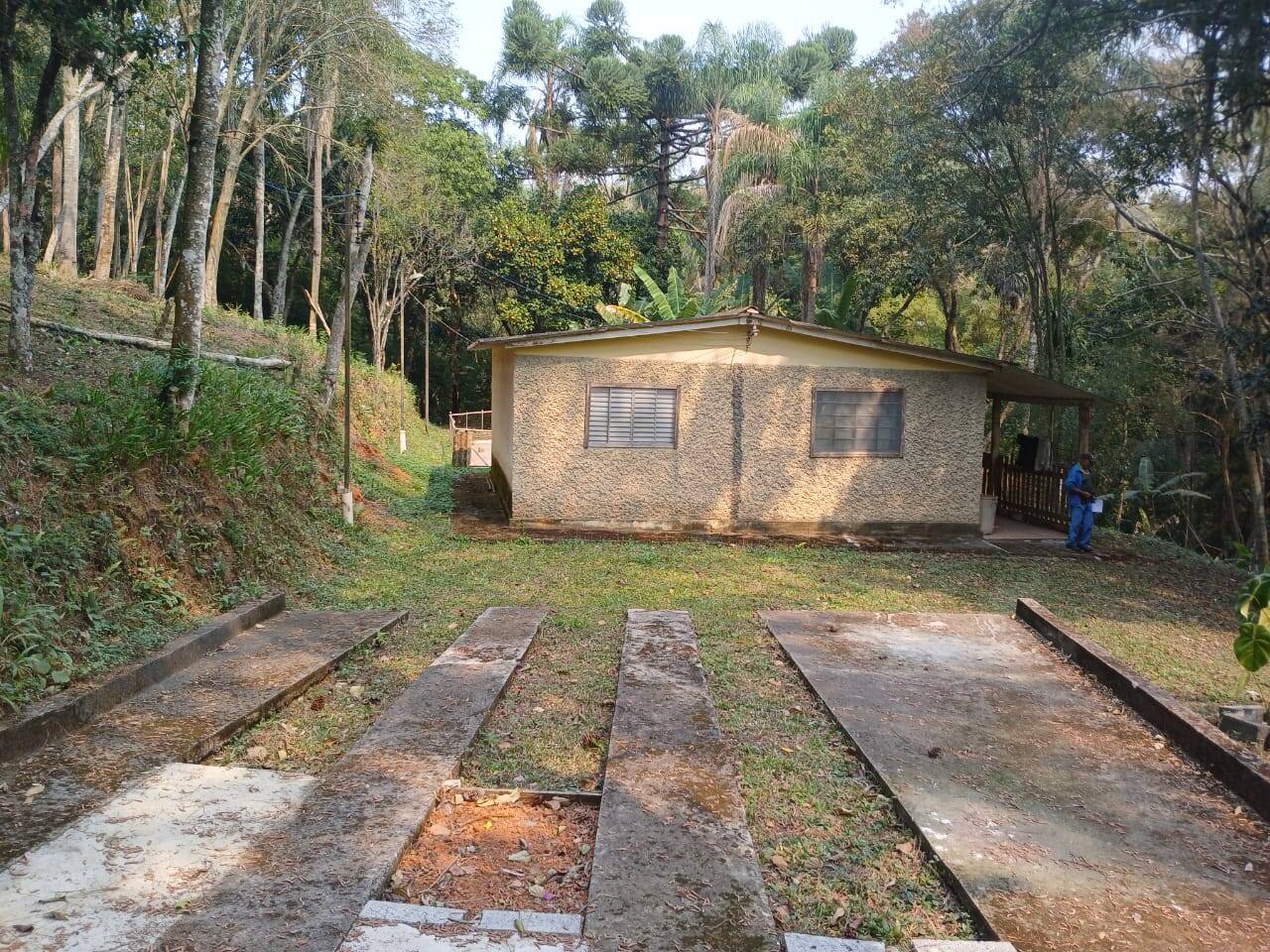 Chácara à venda com 3 quartos, 4000m² - Foto 1