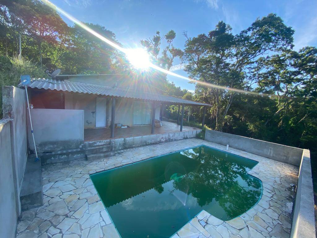 Chácara à venda com 3 quartos, 1000m² - Foto 1