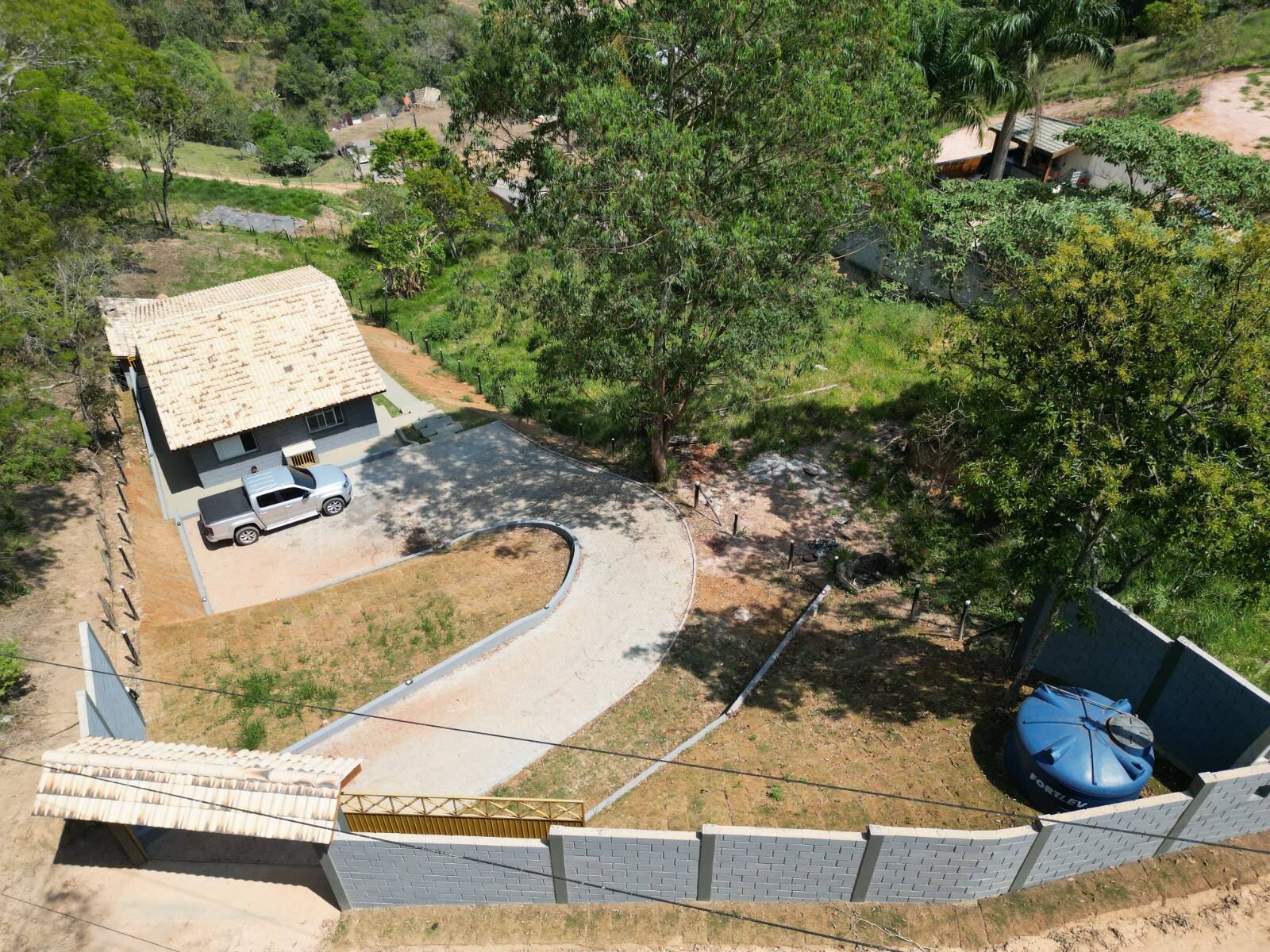Chácara à venda com 2 quartos, 120m² - Foto 3