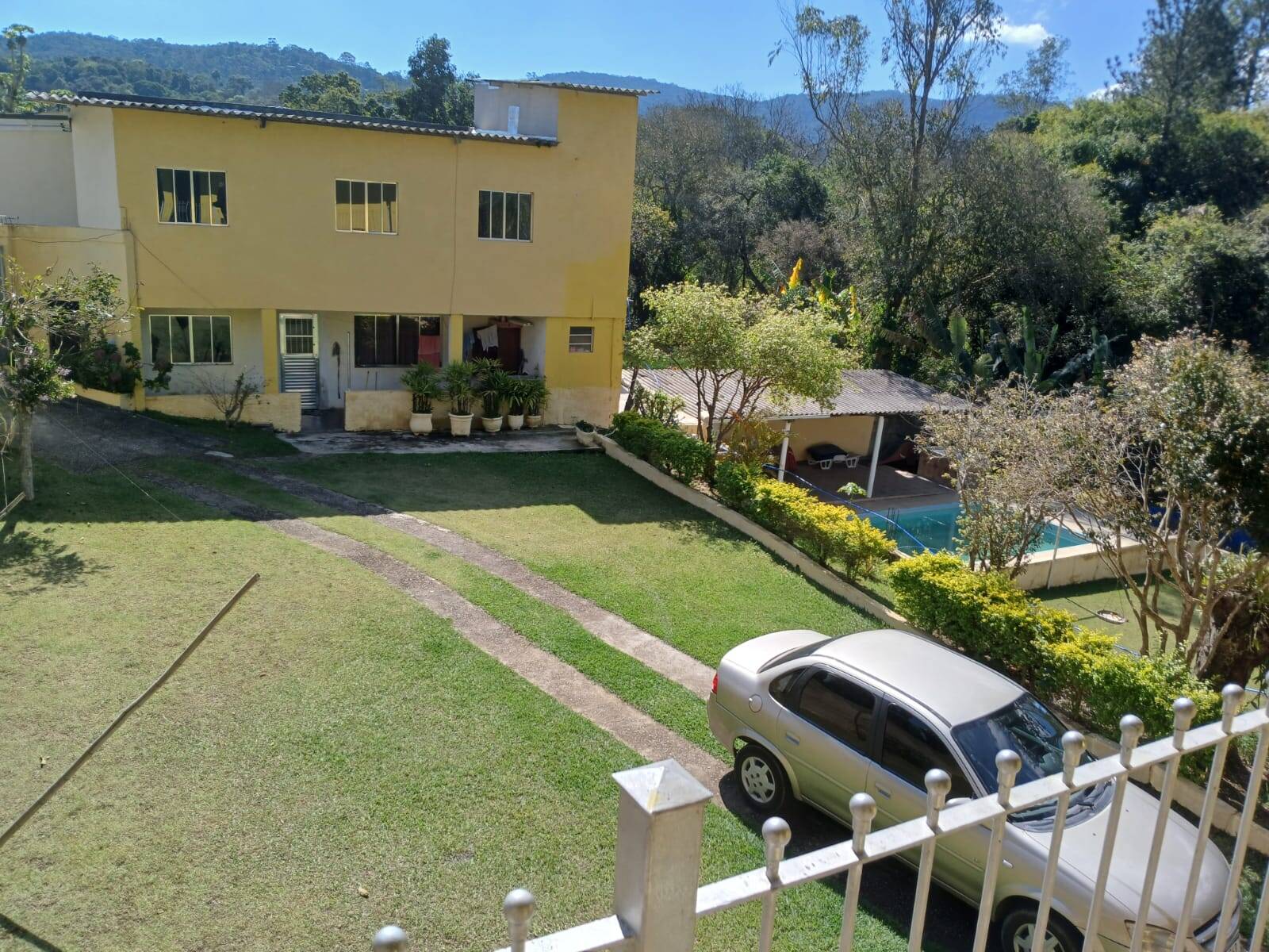 Chácara à venda com 4 quartos, 1500m² - Foto 2