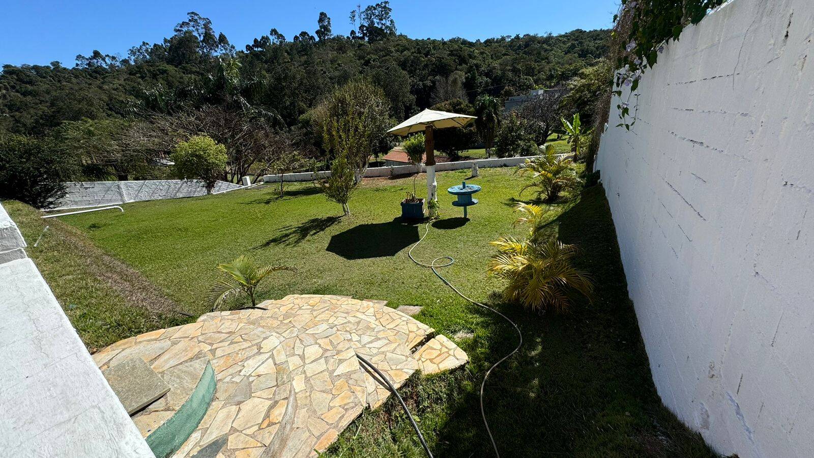Chácara à venda com 4 quartos, 390m² - Foto 11