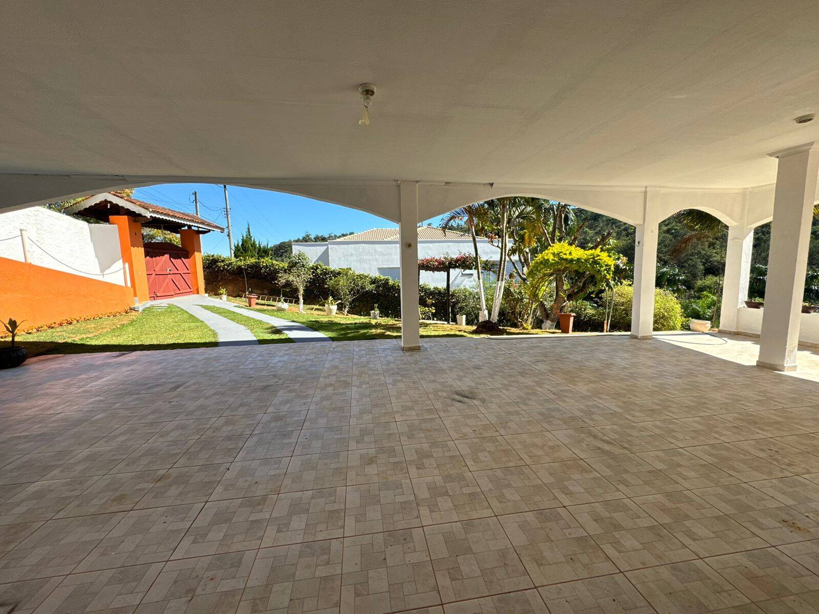Chácara à venda com 4 quartos, 390m² - Foto 10