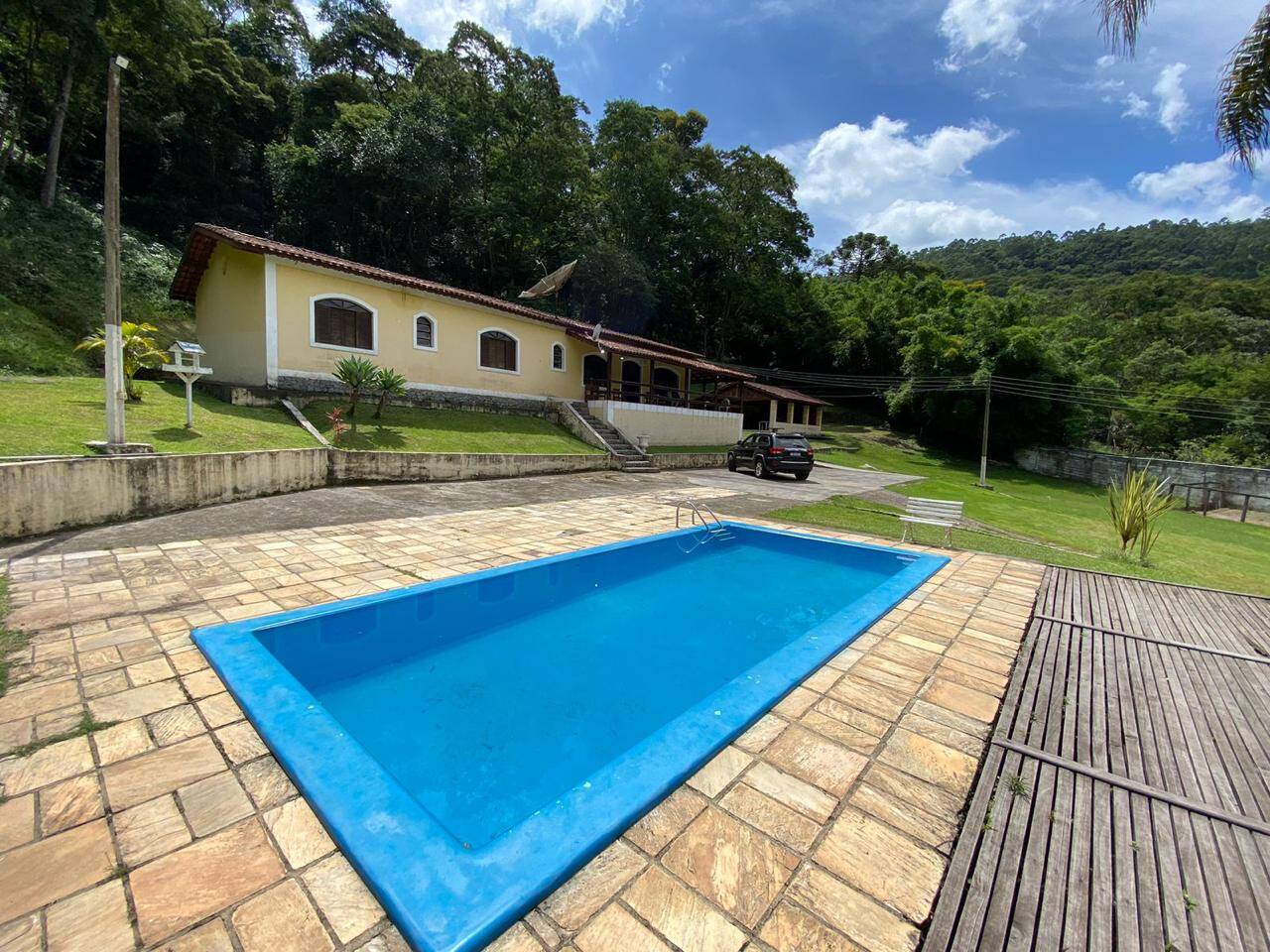 Sítio à venda com 5 quartos, 24000m² - Foto 1