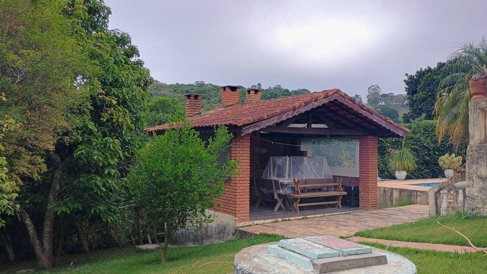Chácara à venda com 4 quartos, 597m² - Foto 10