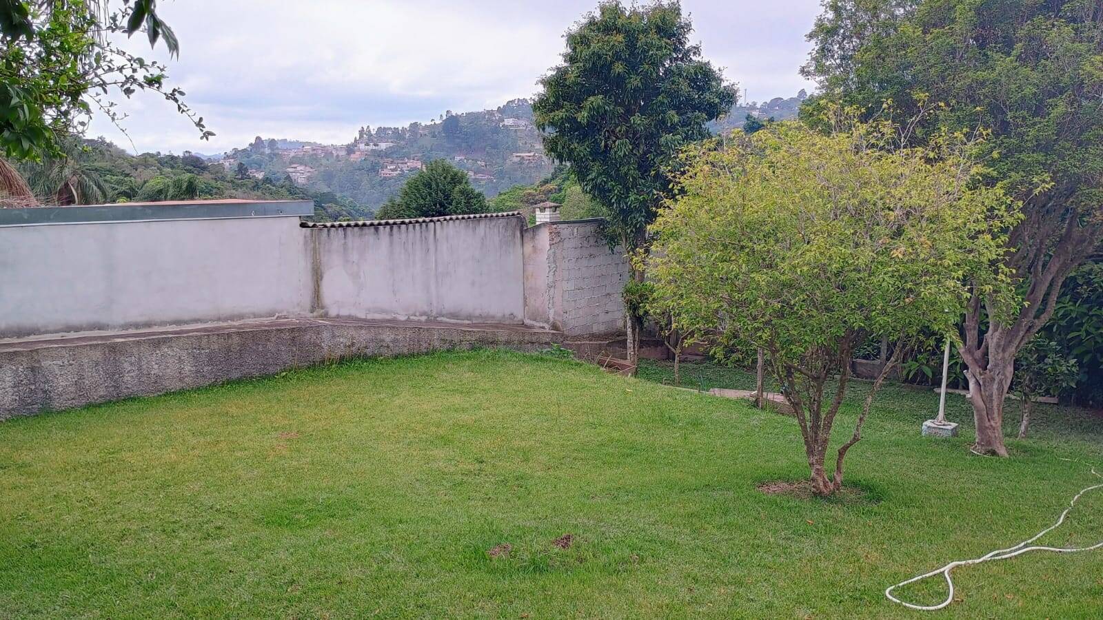 Chácara à venda com 4 quartos, 597m² - Foto 18