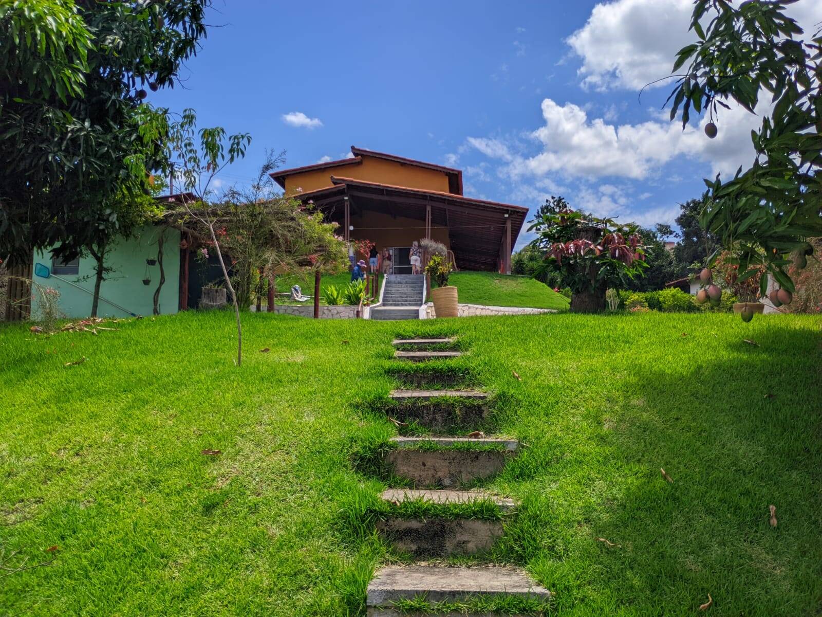 Chácara, 3 quartos, 2260 m² - Foto 2