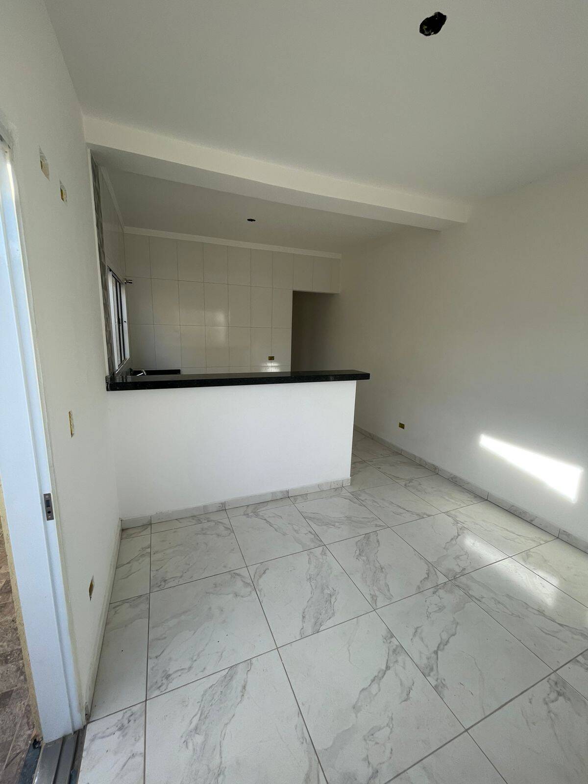 Casa à venda com 2 quartos, 80m² - Foto 11