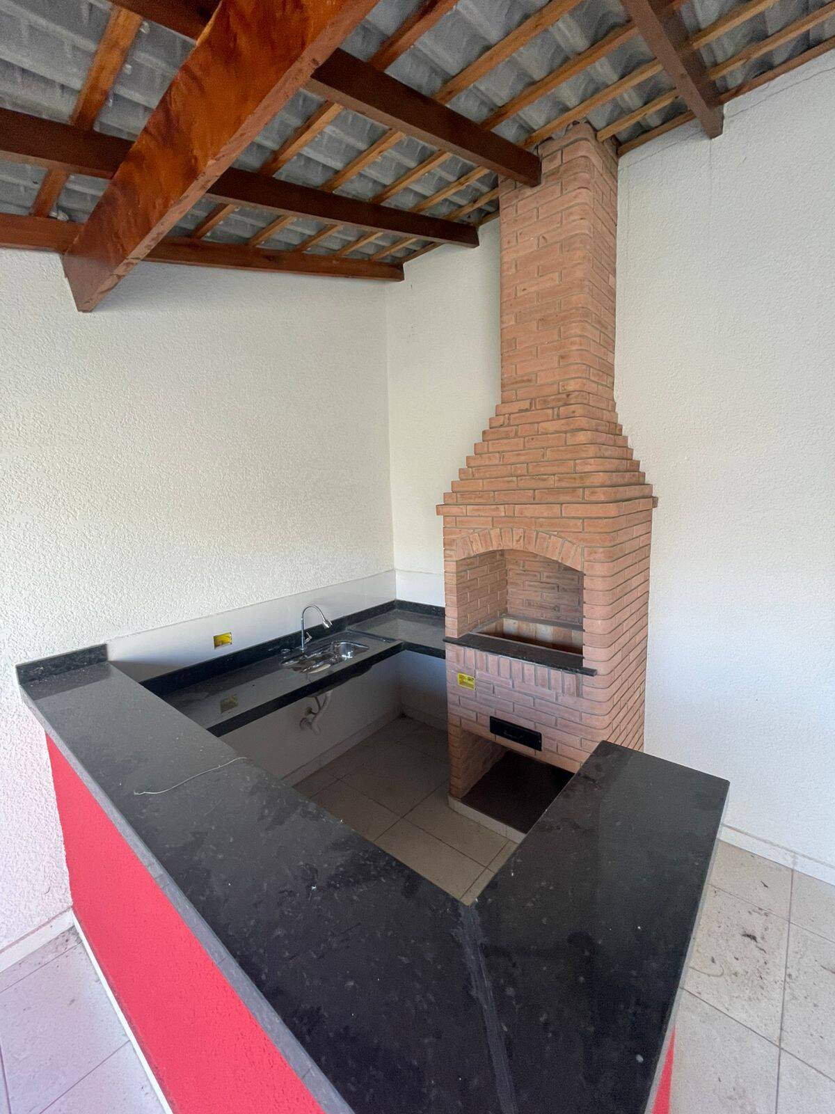 Casa à venda com 2 quartos, 80m² - Foto 7