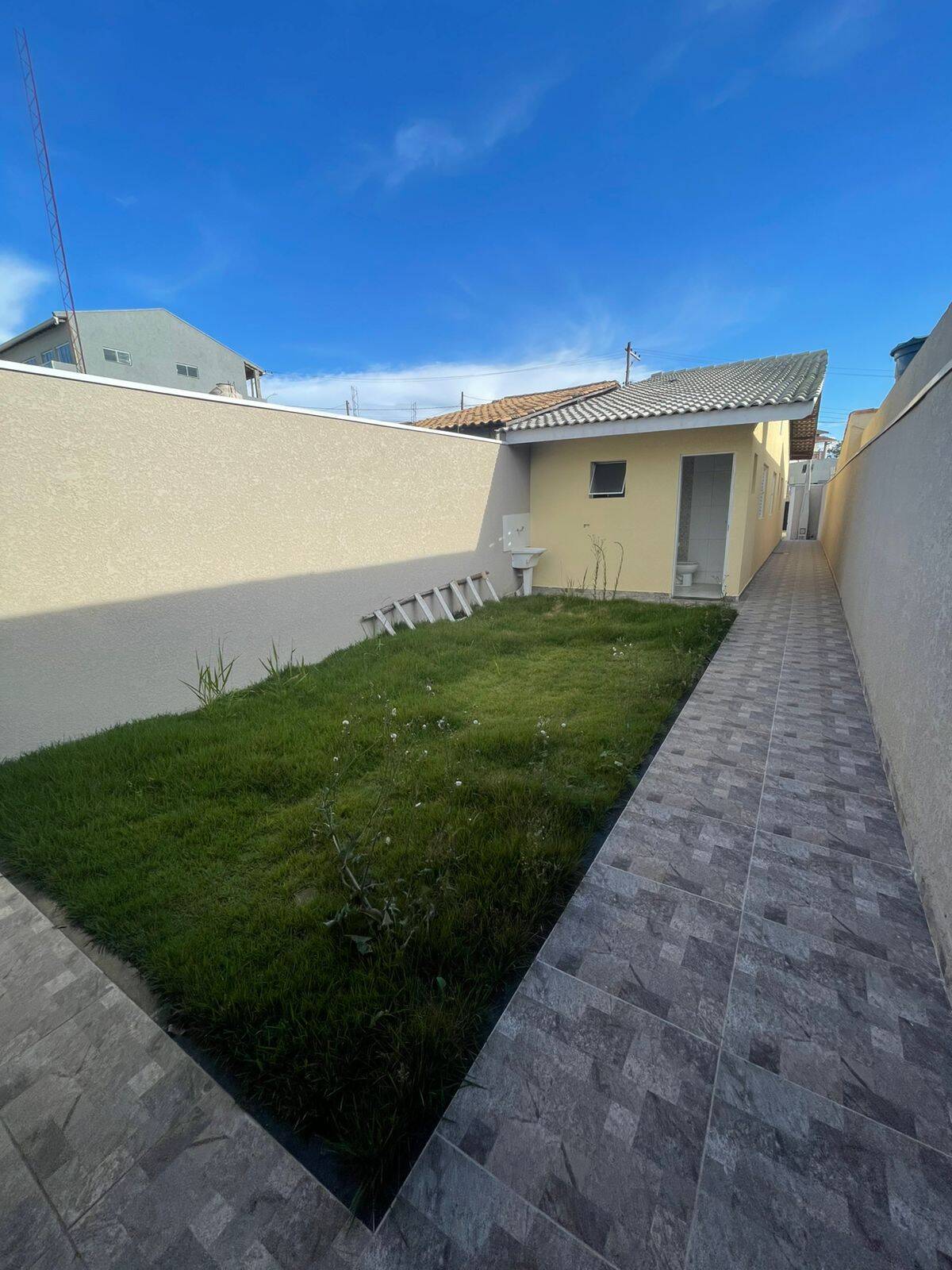 Casa à venda com 2 quartos, 80m² - Foto 10