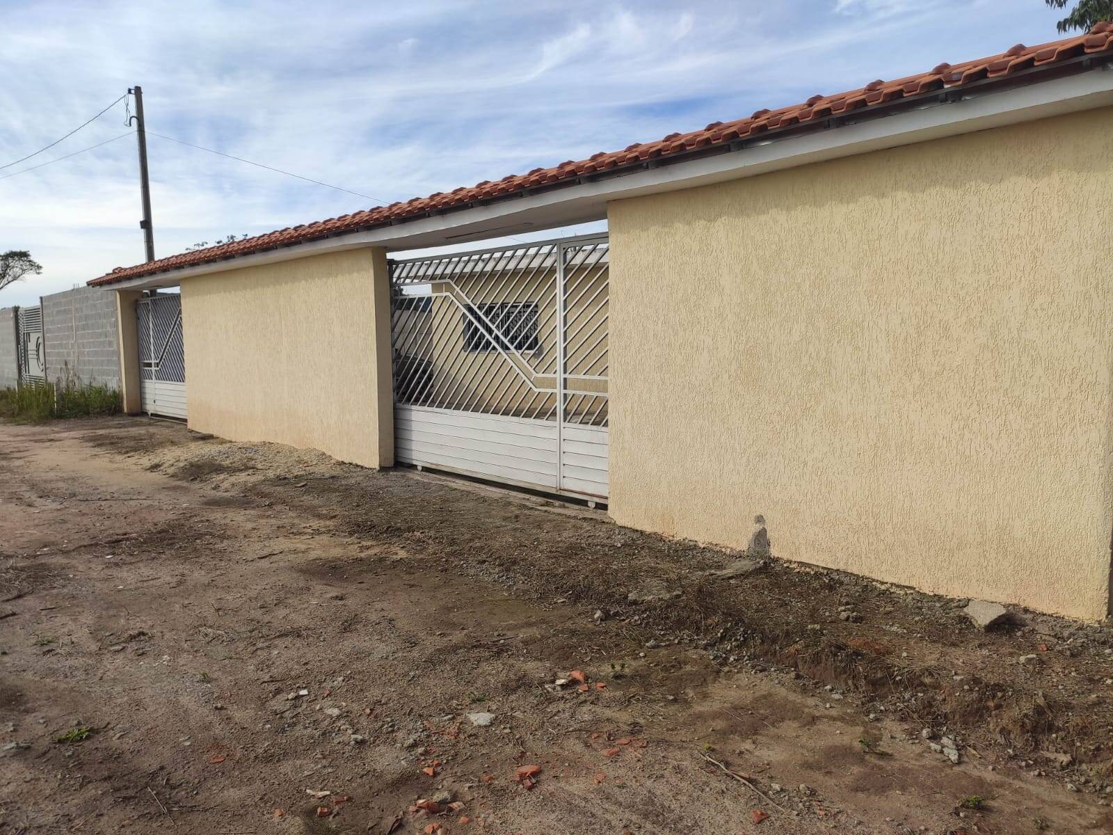Chácara à venda com 4 quartos, 1200m² - Foto 2