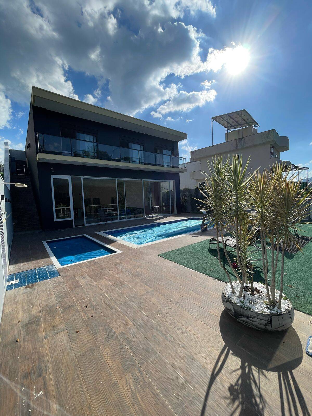 Casa à venda com 6 quartos, 580m² - Foto 31