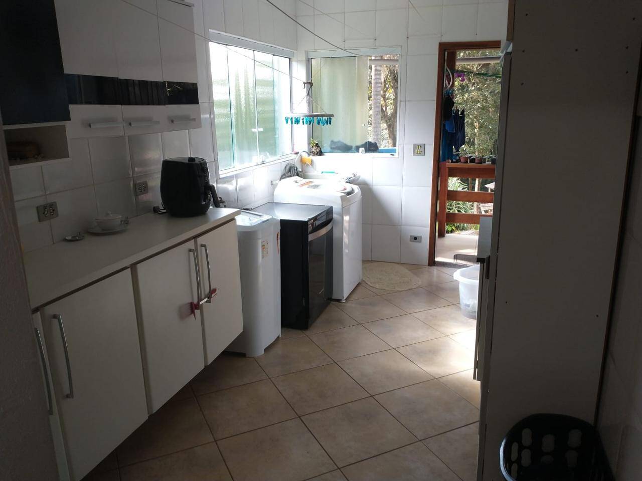 Chácara à venda com 3 quartos, 2700m² - Foto 9