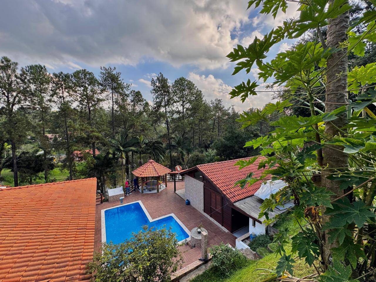 Chácara à venda com 2 quartos, 120m² - Foto 1