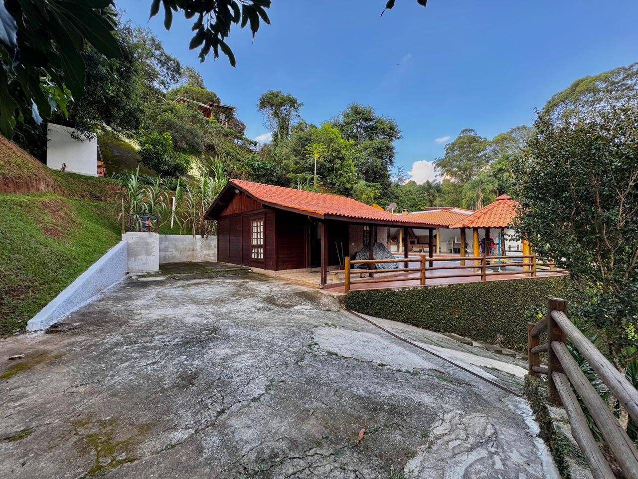 Chácara à venda com 2 quartos, 120m² - Foto 27