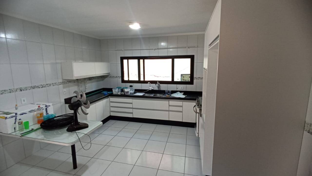 Casa, 5 quartos, 330 m² - Foto 23