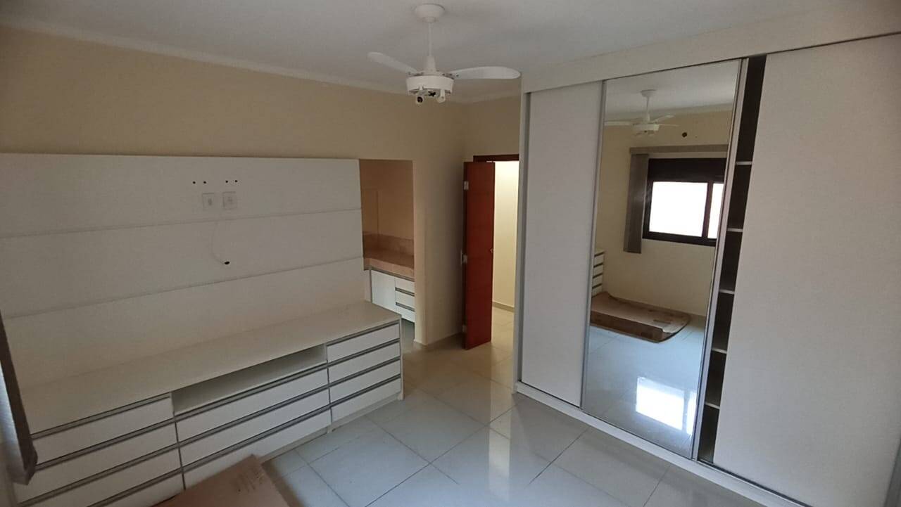 Casa, 5 quartos, 330 m² - Foto 22