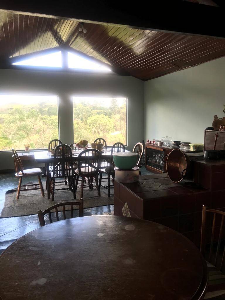 Chácara para alugar com 5 quartos, 250m² - Foto 9