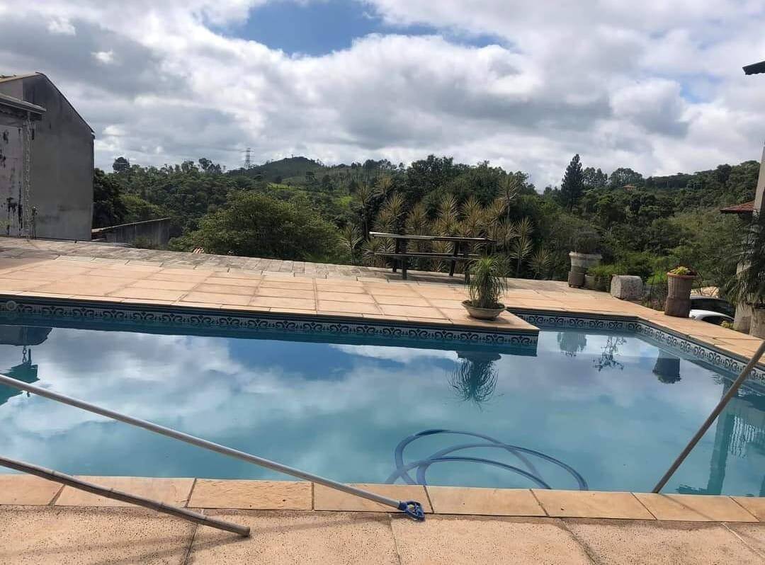 Chácara para alugar com 5 quartos, 250m² - Foto 17