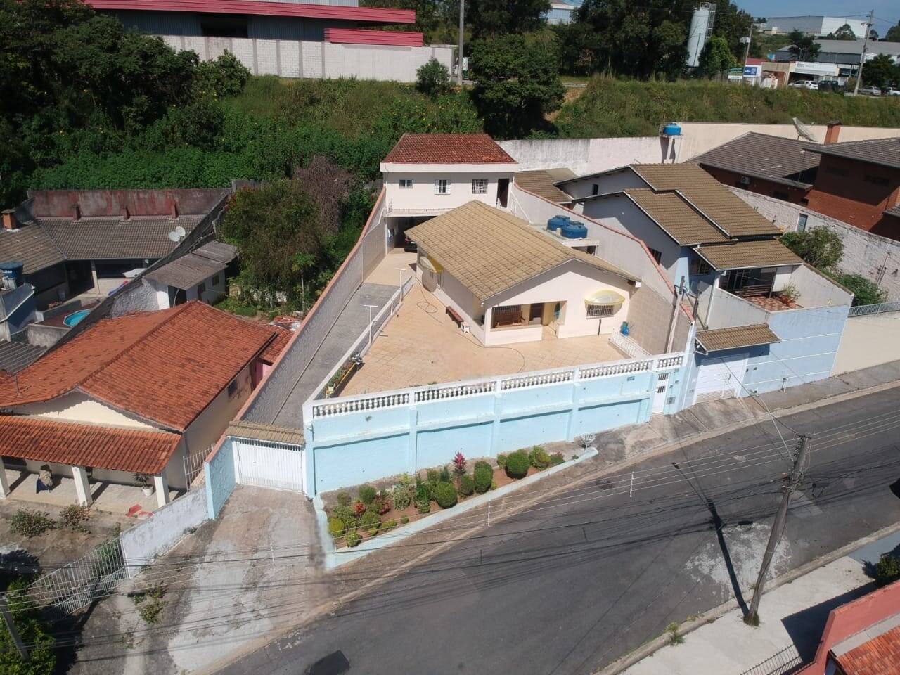 Casa, 4 quartos, 180 m² - Foto 2