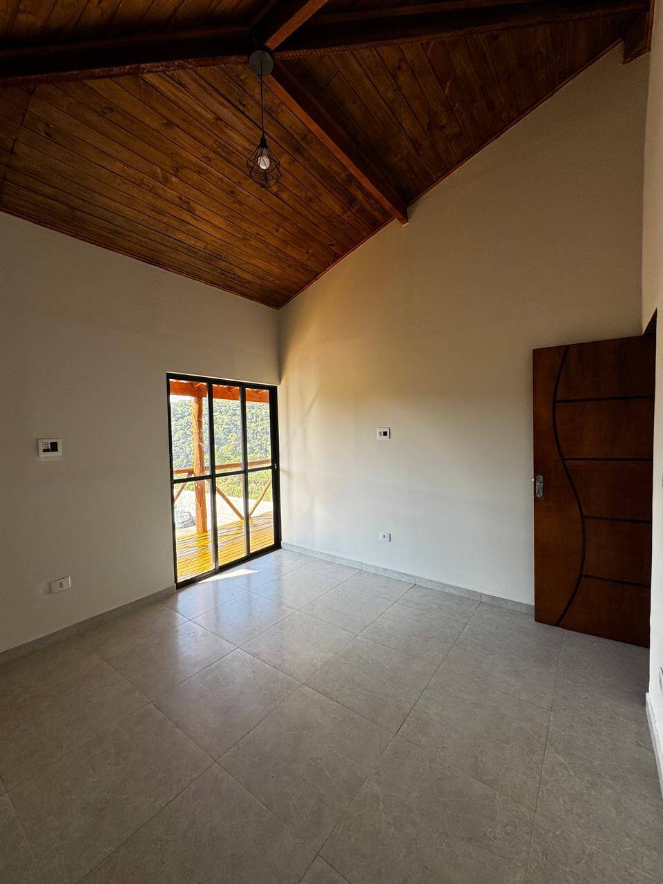 Casa à venda com 2 quartos, 100m² - Foto 6