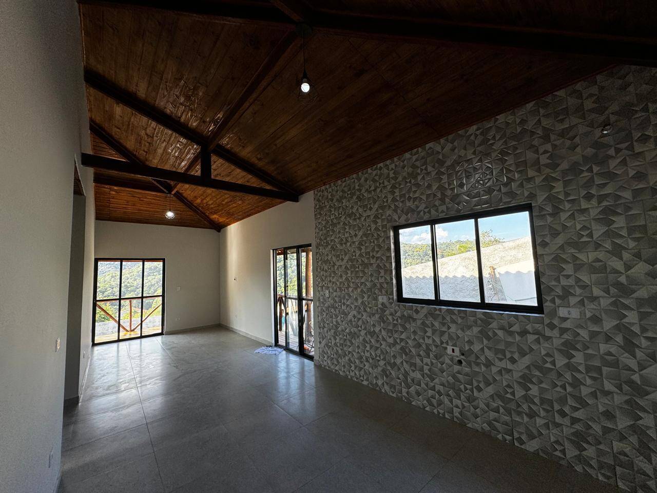 Casa à venda com 2 quartos, 100m² - Foto 9