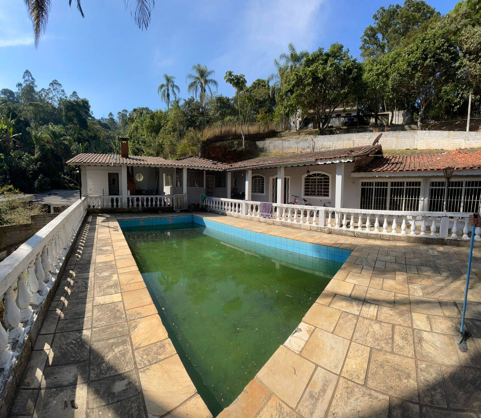 Chácara à venda com 5 quartos, 2100m² - Foto 7