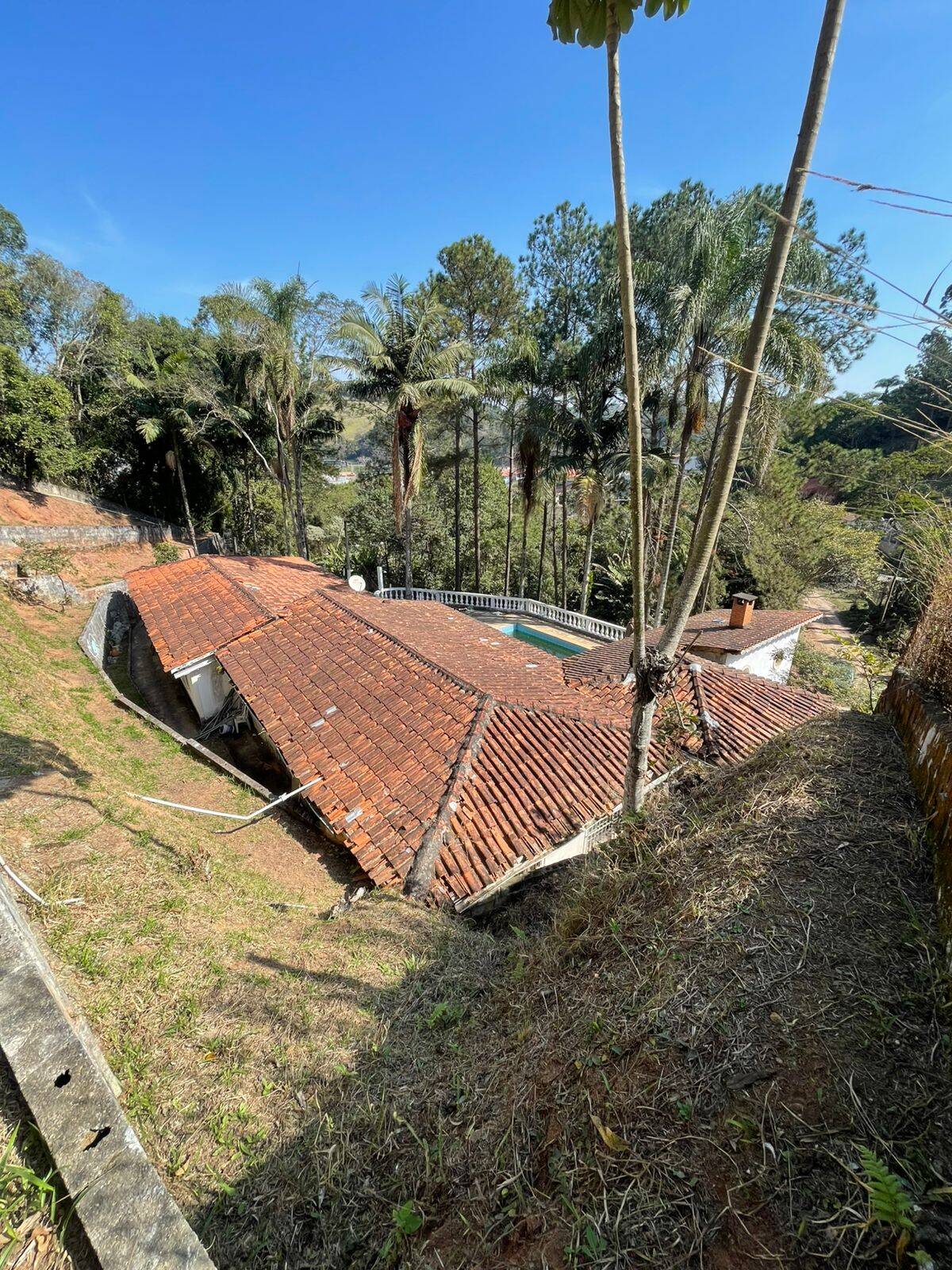 Chácara à venda com 5 quartos, 2100m² - Foto 15