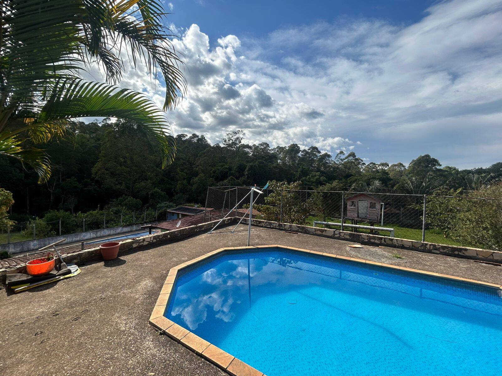 Chácara à venda com 3 quartos, 180m² - Foto 1