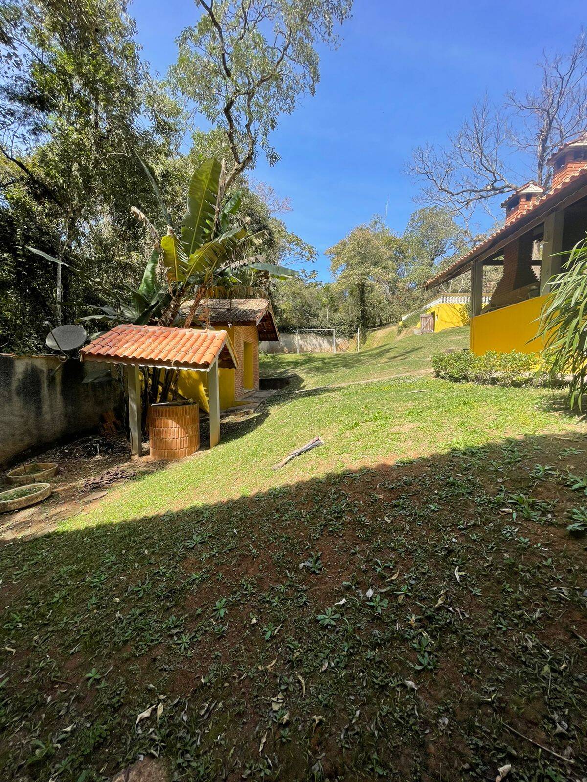 Chácara à venda com 4 quartos, 200m² - Foto 8