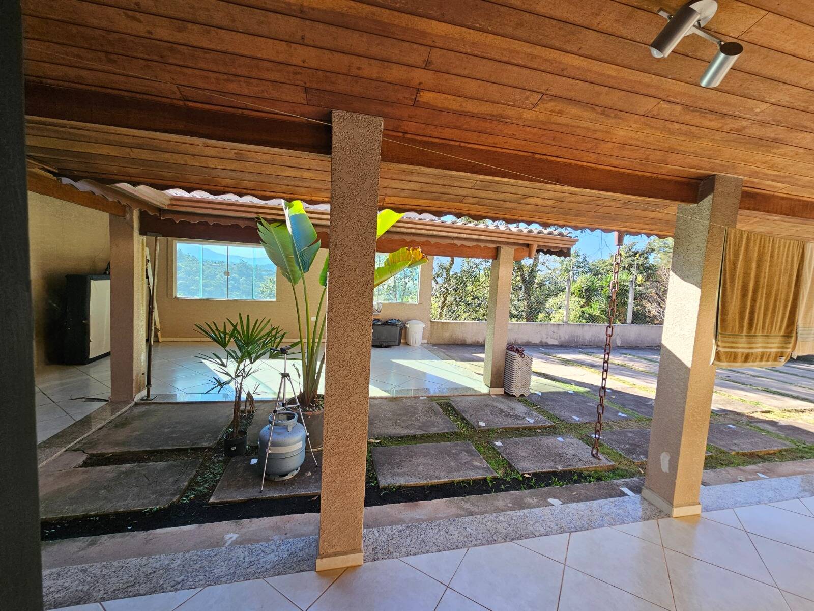 Chácara à venda com 2 quartos, 210m² - Foto 11