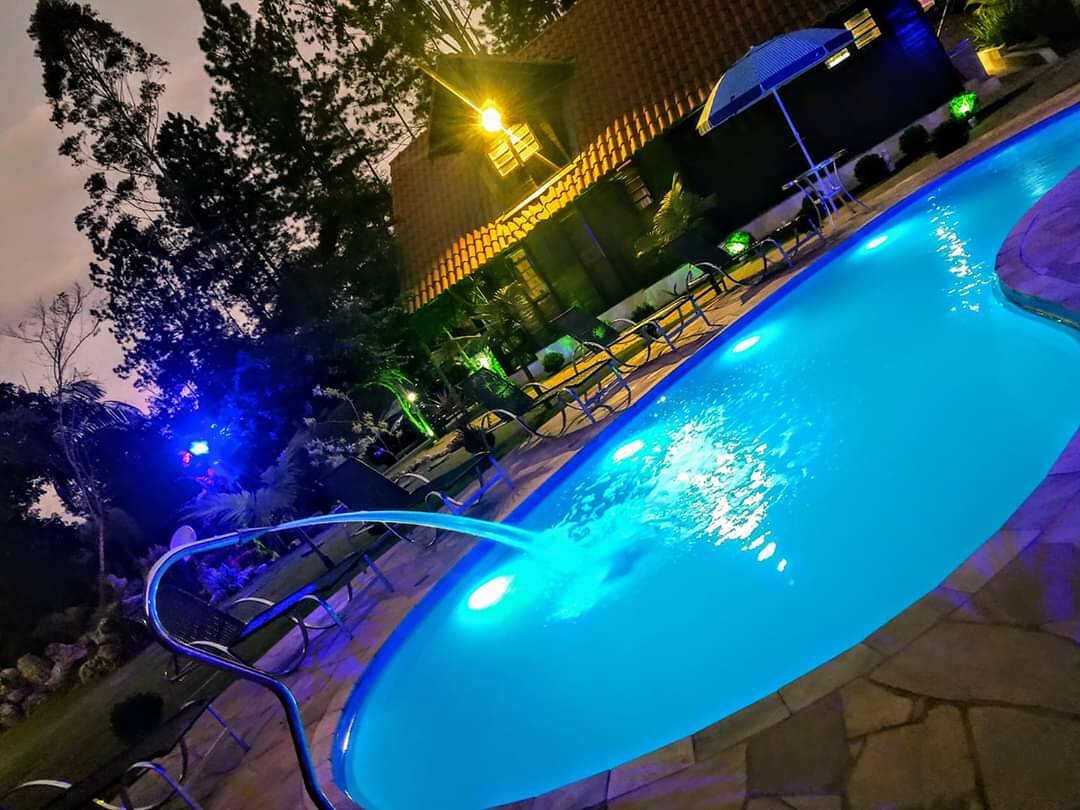 Chácara, 5 quartos, 2800 m² - Foto 1