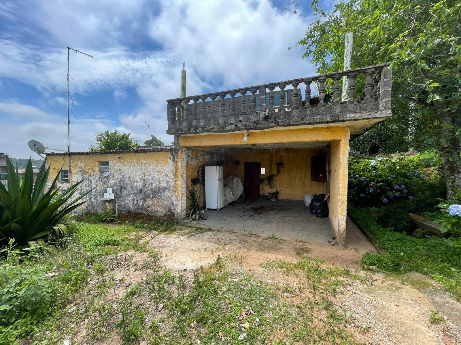 Sítio, 3 quartos, 900 m² - Foto 1